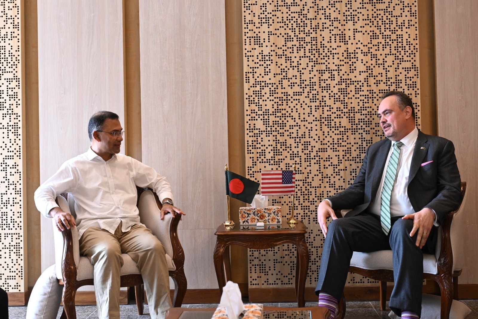 প্রধানমন্ত্রীর সঙ্গে মার্কিন রাষ্ট্রদূতের সৌজন্য সাক্ষাৎ